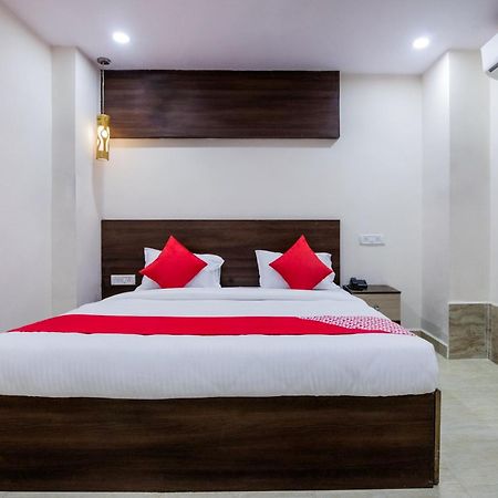 Super Hotel O Holiday Rani Gunj Opp Punjab National Bank Secundurabad Exteriér fotografie