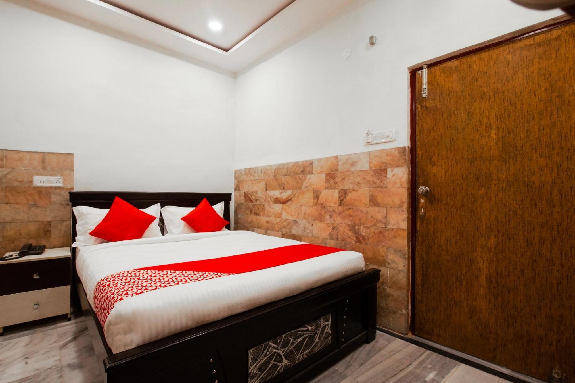 Super Hotel O Holiday Rani Gunj Opp Punjab National Bank Secundurabad Exteriér fotografie