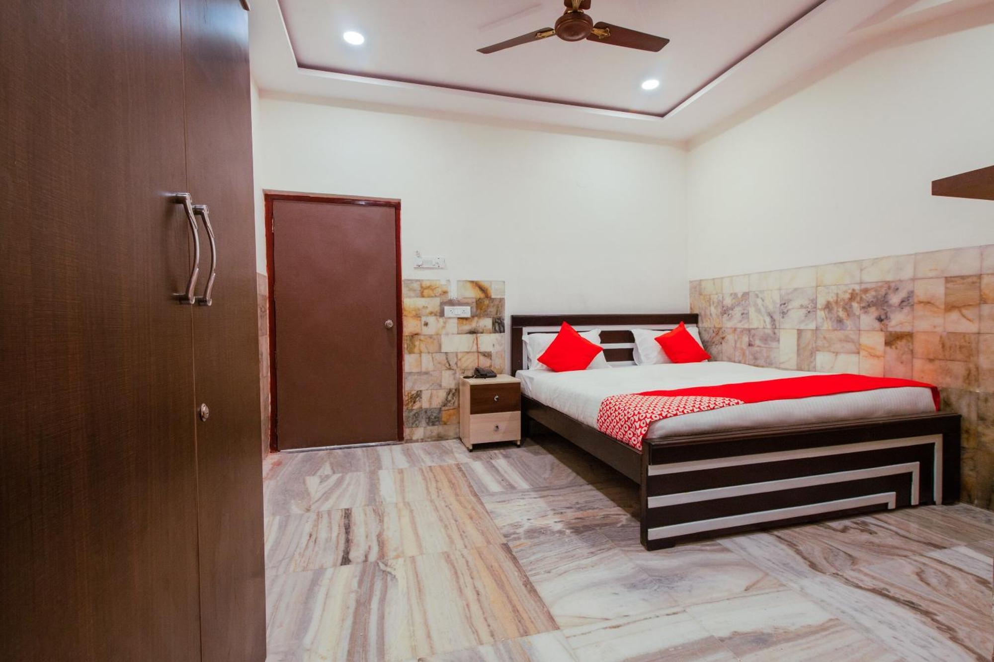 Super Hotel O Holiday Rani Gunj Opp Punjab National Bank Secundurabad Exteriér fotografie