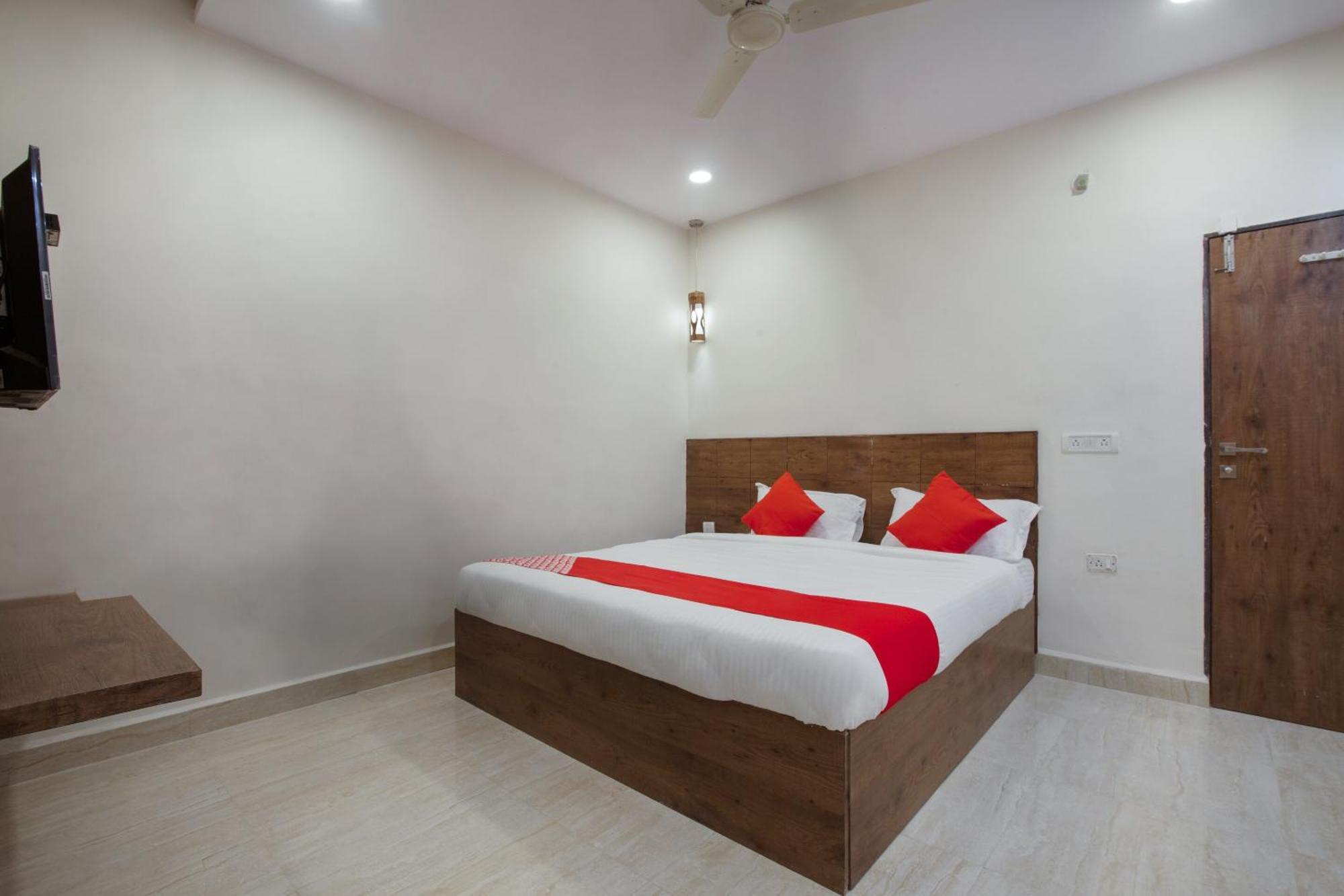 Super Hotel O Holiday Rani Gunj Opp Punjab National Bank Secundurabad Exteriér fotografie